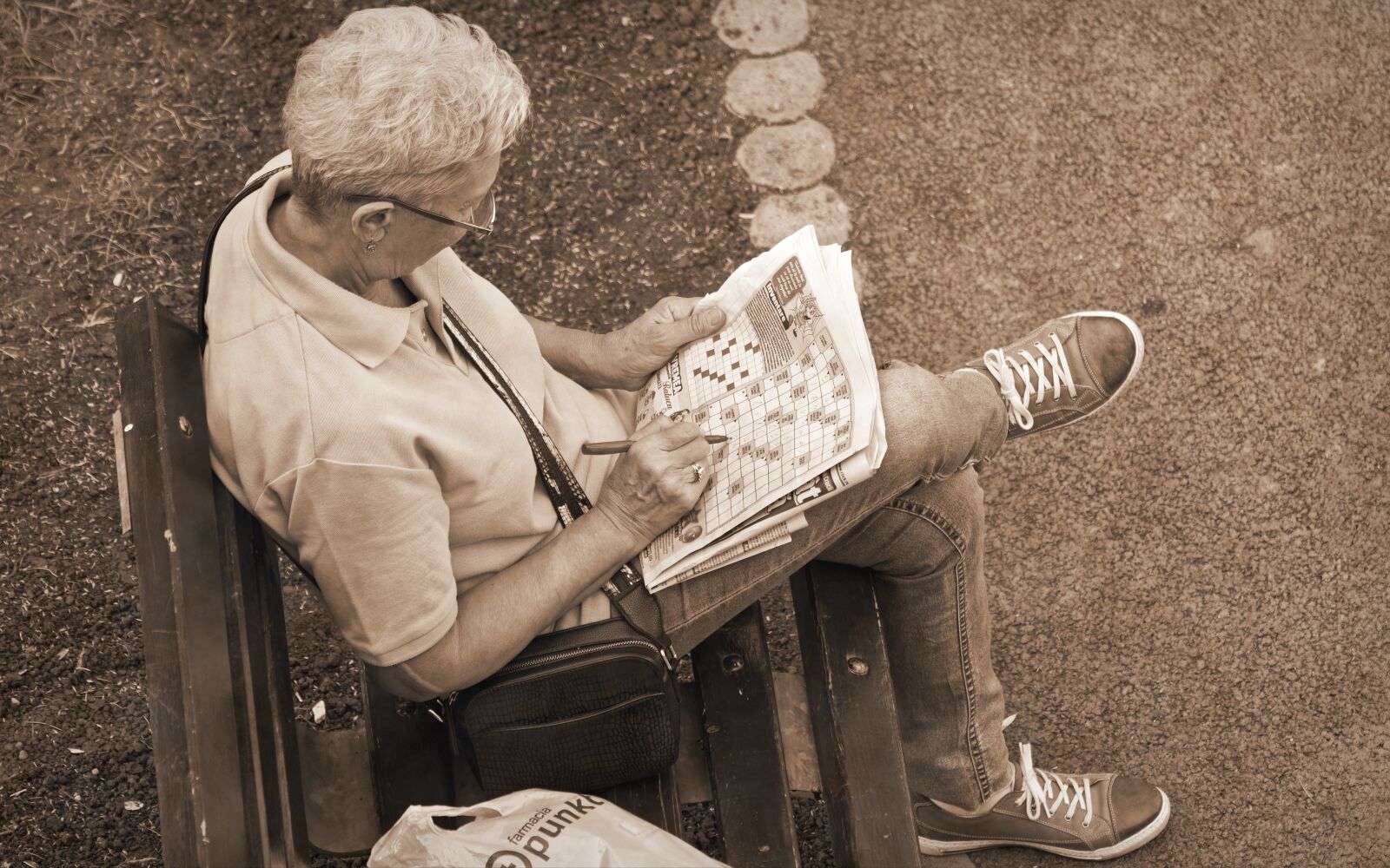Nikon D5300 sample photo. Woman, person, old photography