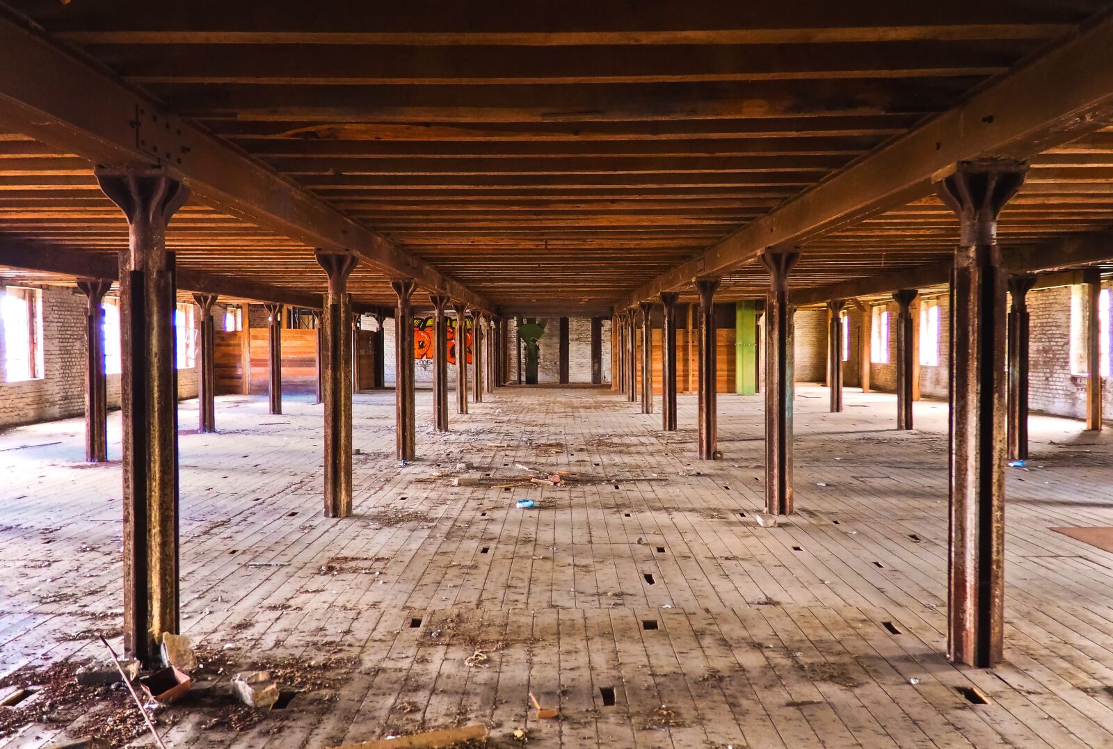 Olympus OM-D E-M10 sample photo. Lost places, warehouse, stock photography