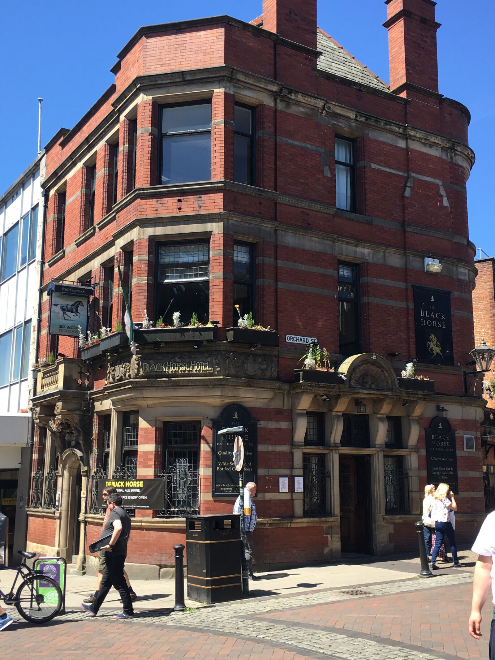 Apple iPhone 6s sample photo. Preston pub, english pub photography