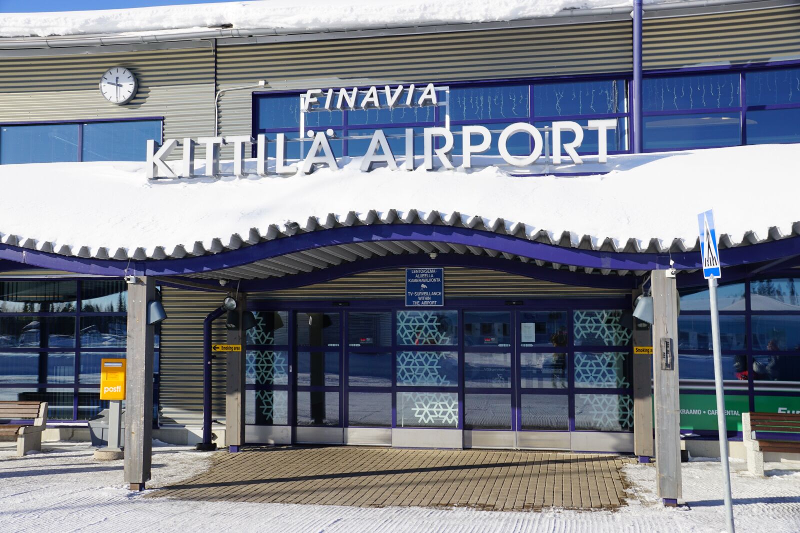 Sony DT 18-135mm F3.5-5.6 SAM sample photo. Finland, airport, snow photography