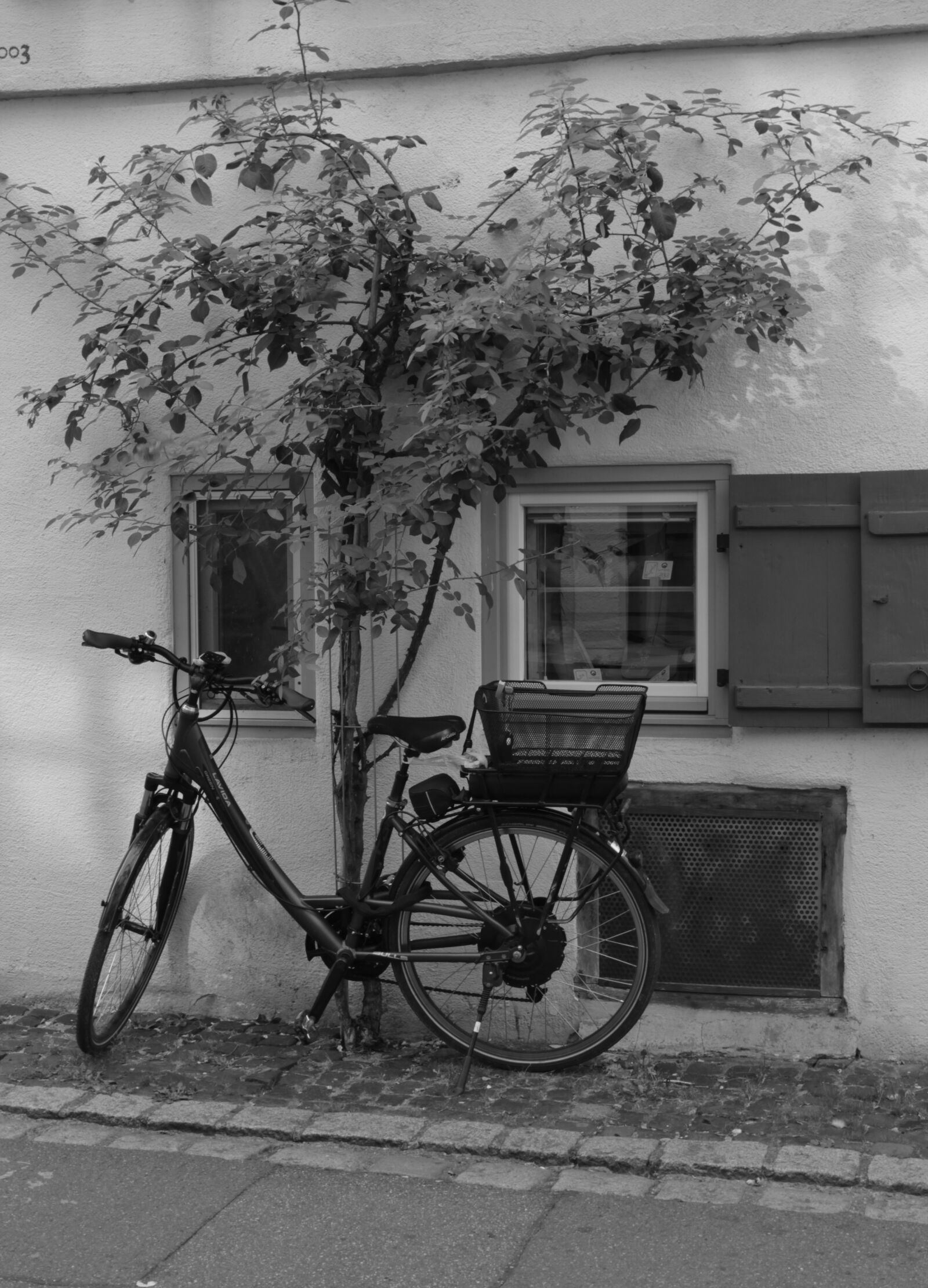 Canon EOS 550D (EOS Rebel T2i / EOS Kiss X4) sample photo. House wall, coziness, einkehr photography