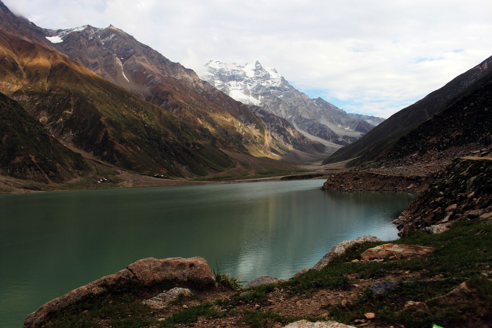 Canon EOS 700D (EOS Rebel T5i / EOS Kiss X7i) sample photo. Lake saiful muluk, lake photography