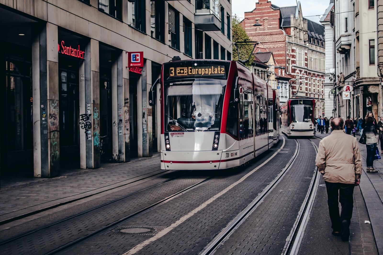 Canon EOS 70D sample photo. Tram, city, downtown photography