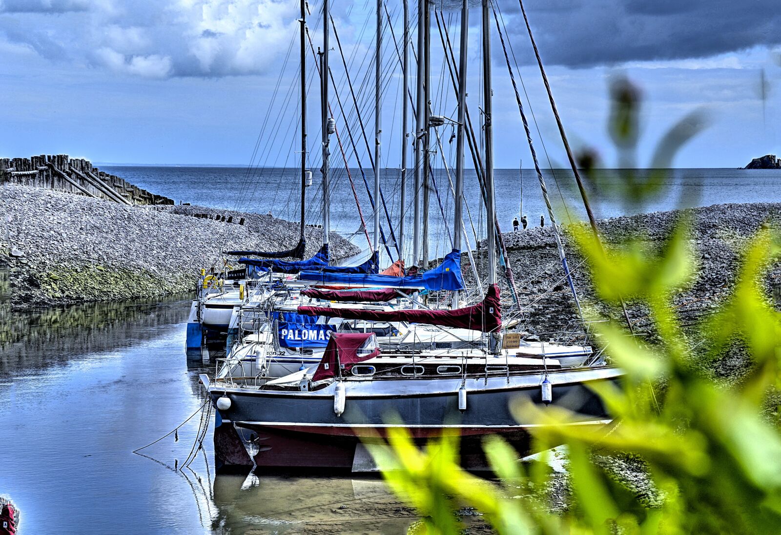 Nikon D5100 sample photo. Porlock, boats, somerset photography