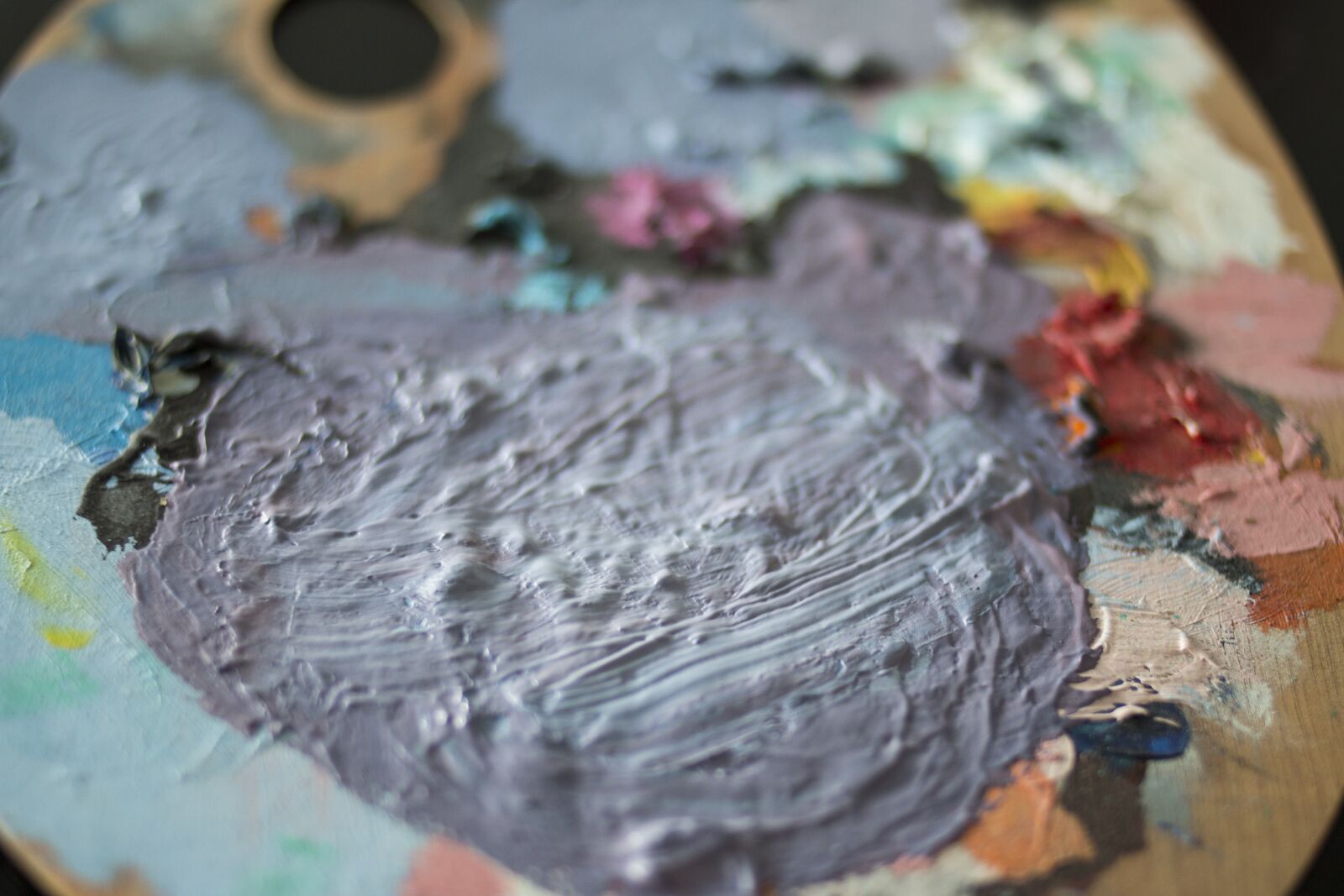 Canon EOS 70D + Canon EF 35mm F2 sample photo. Paint, artist, color photography