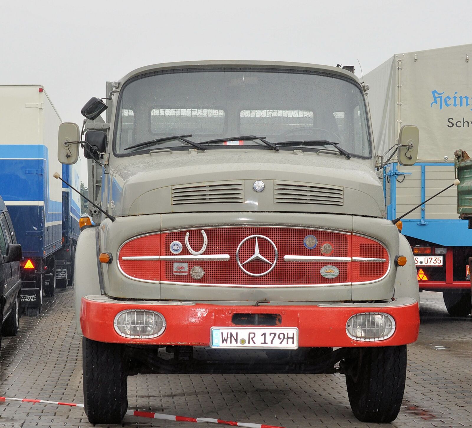 Nikon D90 sample photo. Oldtimer, truck, vehicle photography