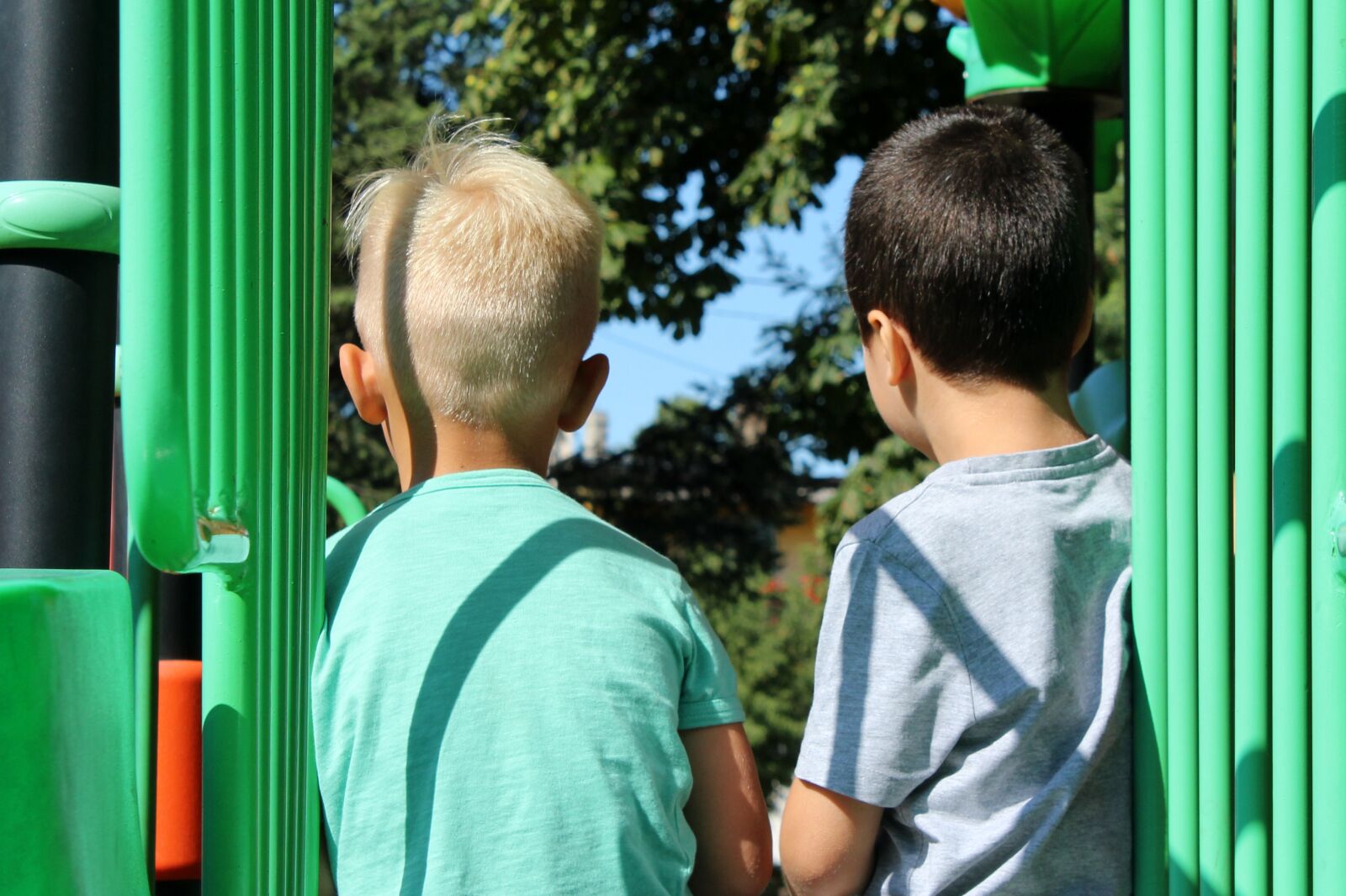 Canon EOS 1200D (EOS Rebel T5 / EOS Kiss X70 / EOS Hi) sample photo. Children, childhood, friendship photography