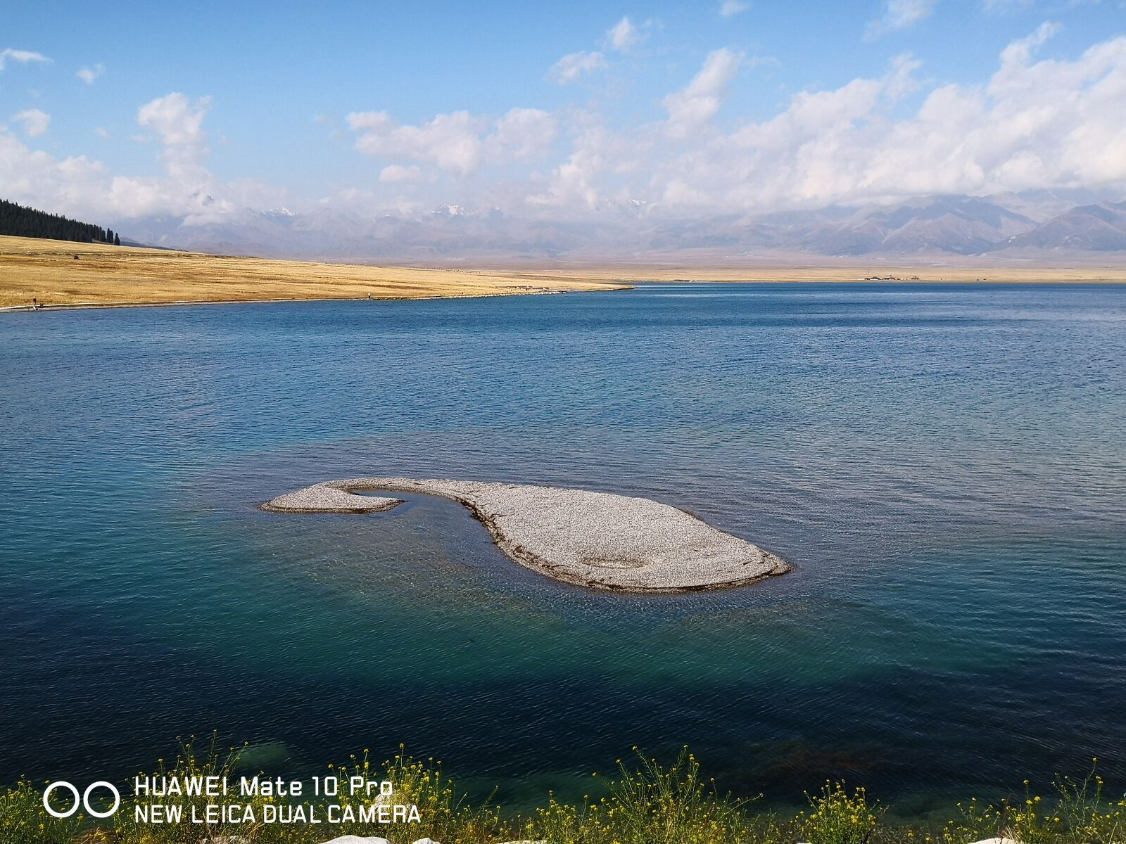 HUAWEI Mate 10 Pro sample photo. In xinjiang, race in photography