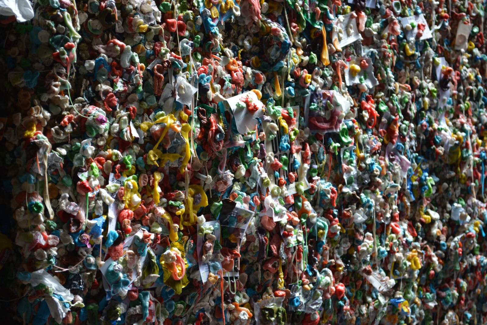 Nikon D5200 sample photo. Seattle, gum, wall photography