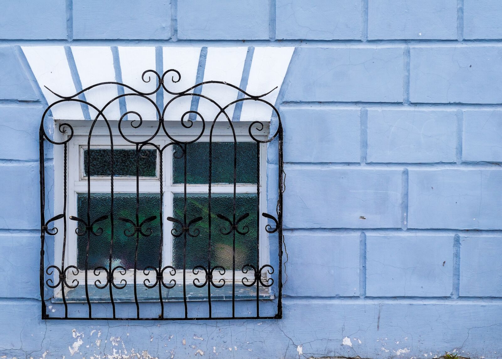 Fujifilm X-T1 + Fujifilm XF 56mm F1.2 R sample photo. House, brick, material photography