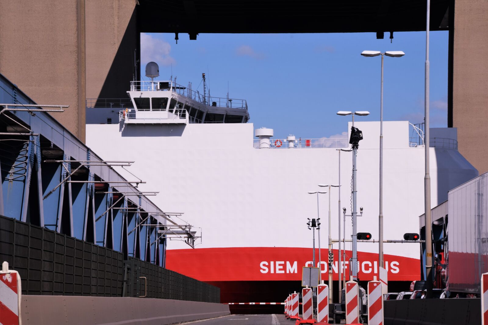 Nikon D3300 sample photo. Bridge, ship, rozenburg photography