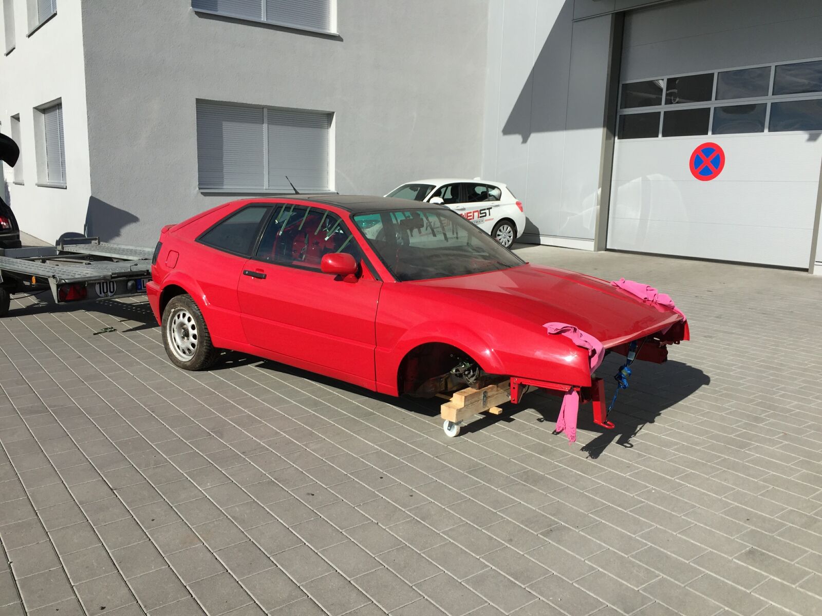 iPhone 6 back camera 4.15mm f/2.2 sample photo. Body, corrado, red photography