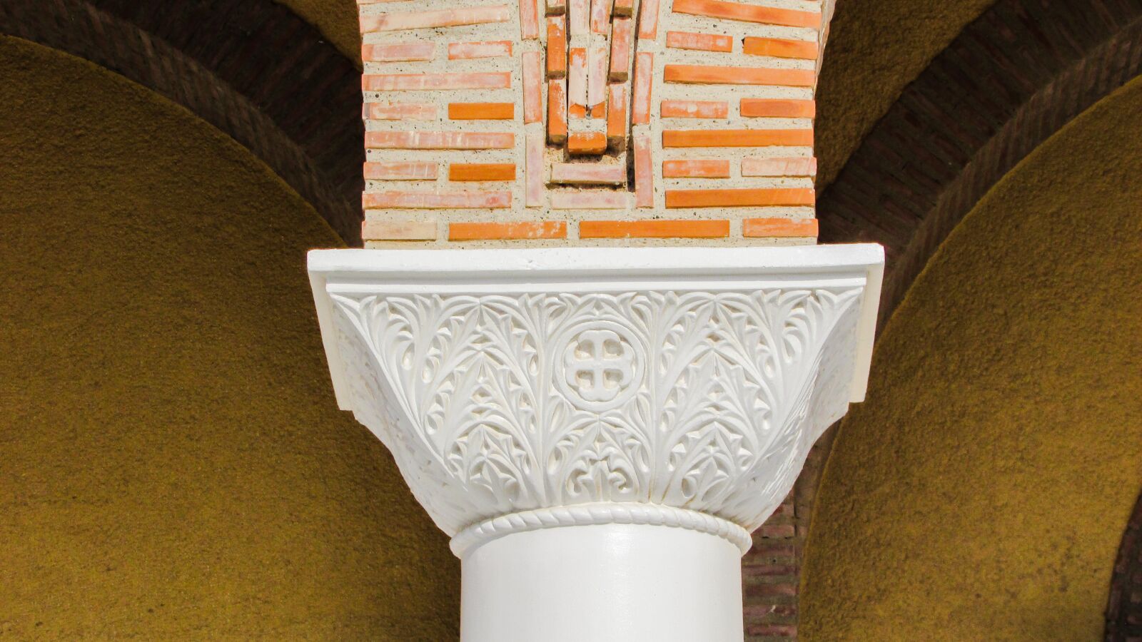 Canon PowerShot SX400 IS sample photo. Pillar capitals, architecture, column photography