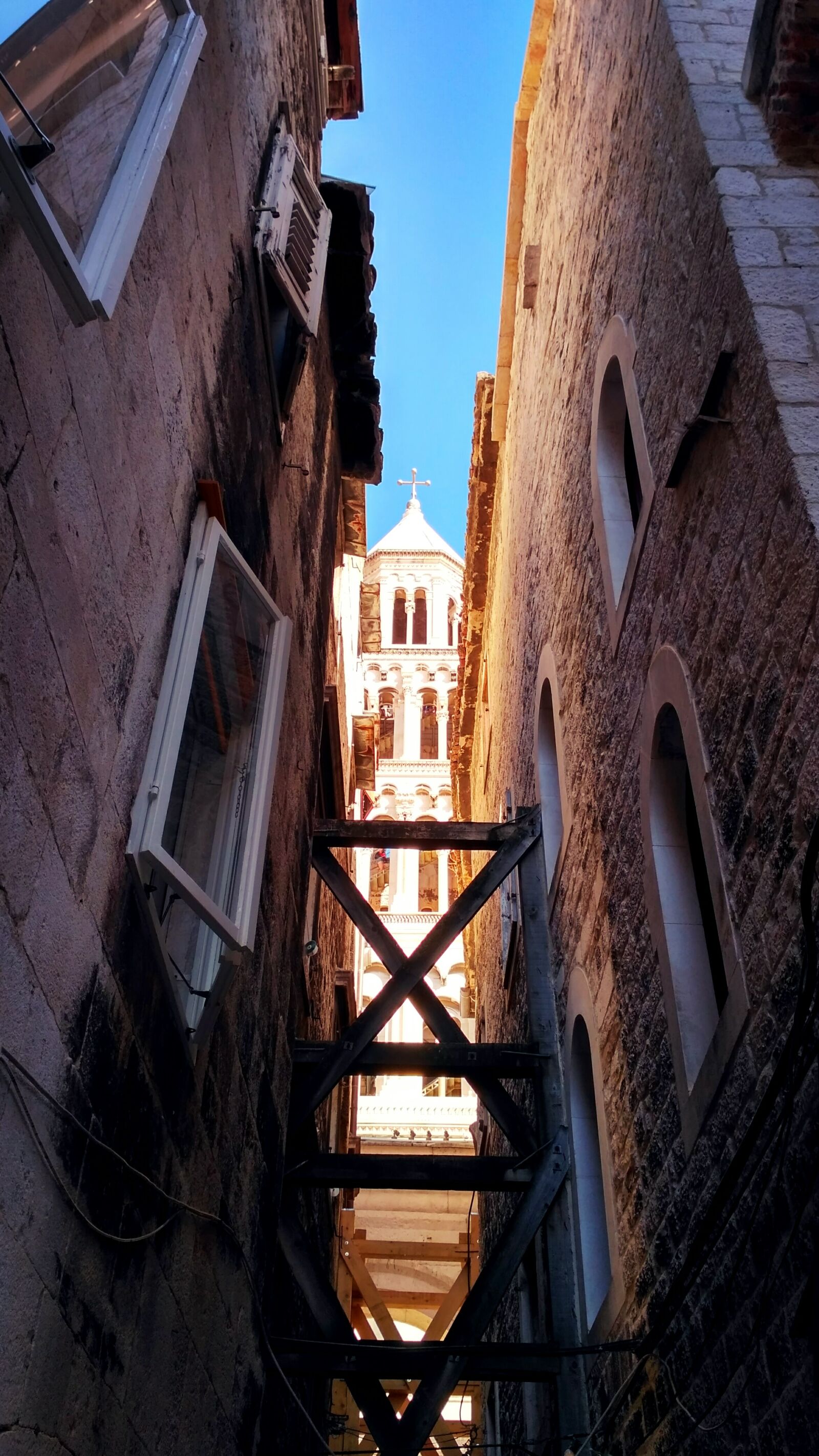 Xiaomi Redmi 3S sample photo. Alley, building, church, photo photography