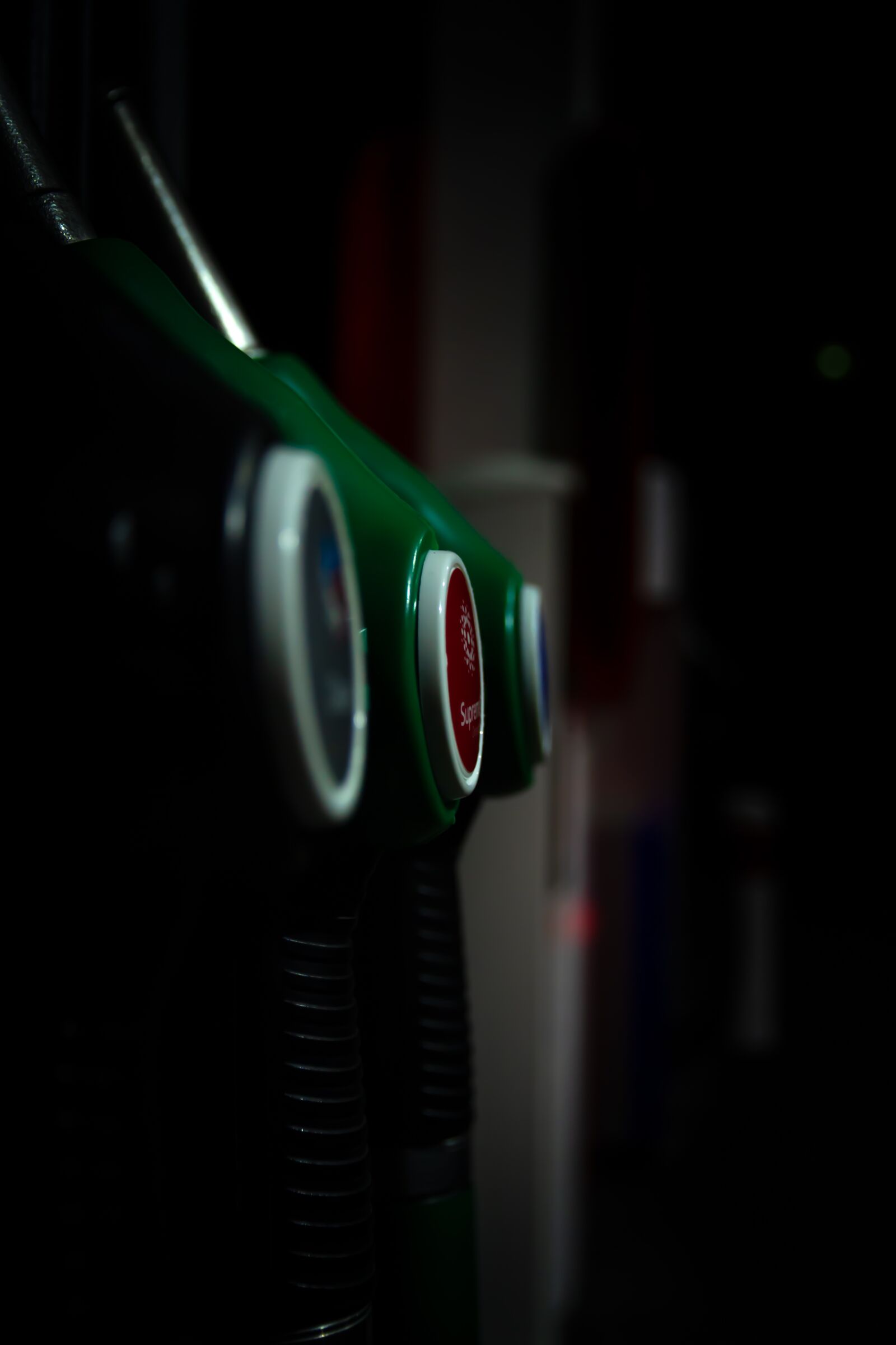 Canon EOS 7D sample photo. "Petrol pump, esso, gas" photography