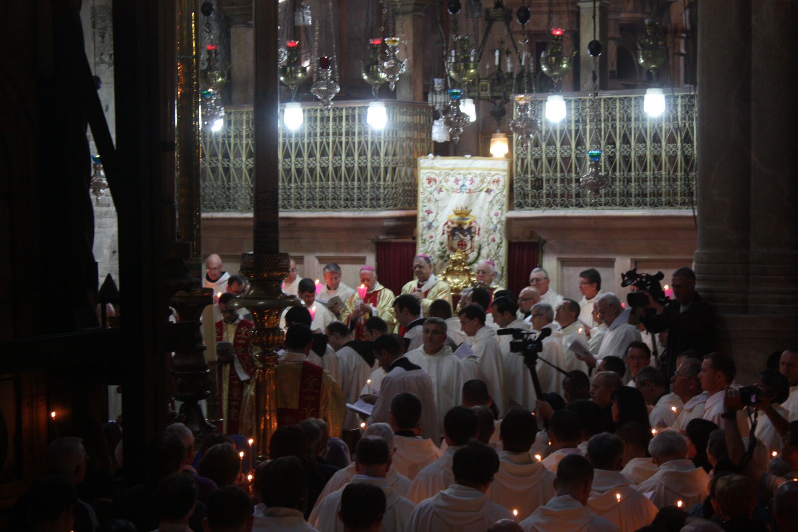 Canon EOS 450D (EOS Rebel XSi / EOS Kiss X2) sample photo. Jerusalem, the holy sepulchre photography