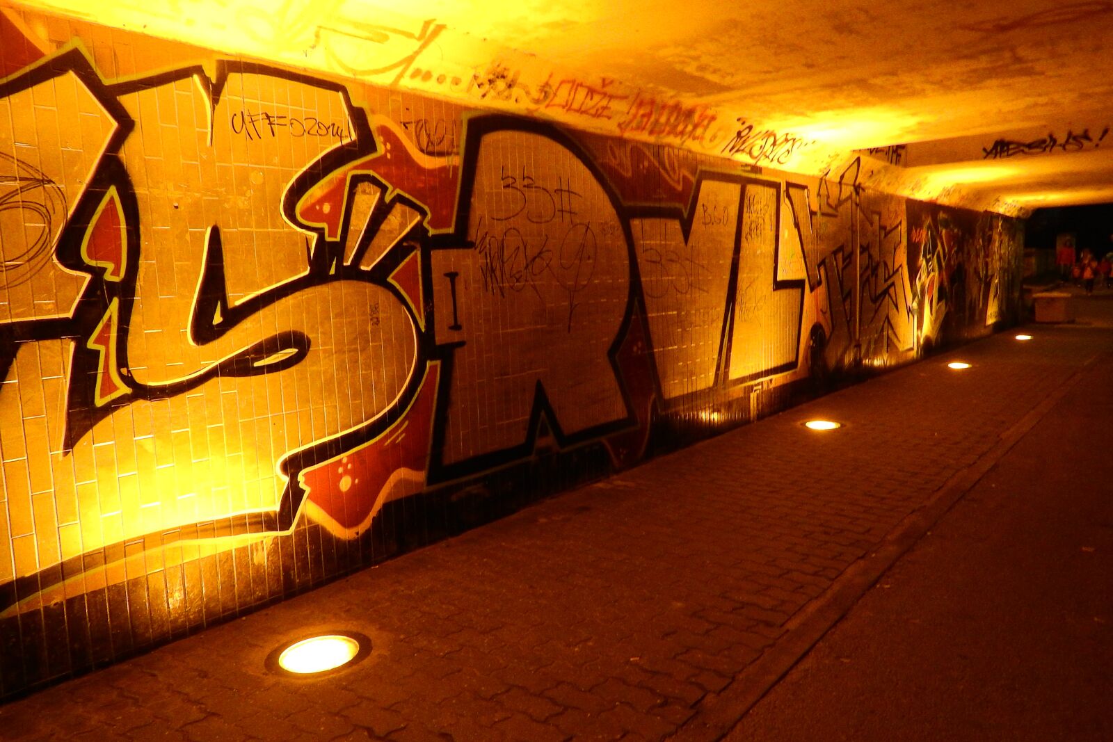 Nikon Coolpix P610 sample photo. Graffiti, night street, subway photography
