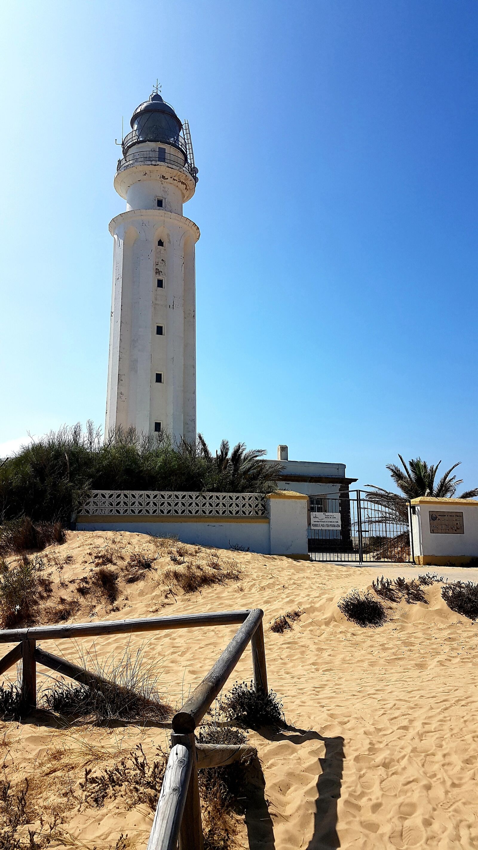 Samsung Galaxy S7 sample photo. Lighthouse, shining, directory photography