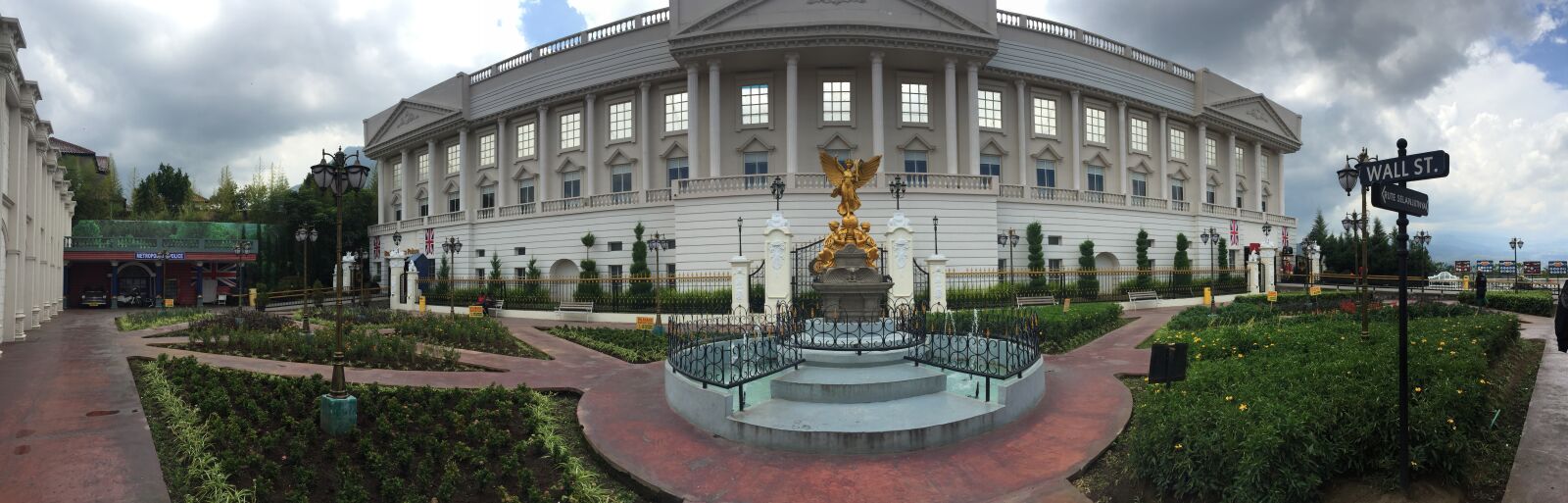 iPhone 6 Plus back camera 4.15mm f/2.2 sample photo. Building, panoramic, view photography