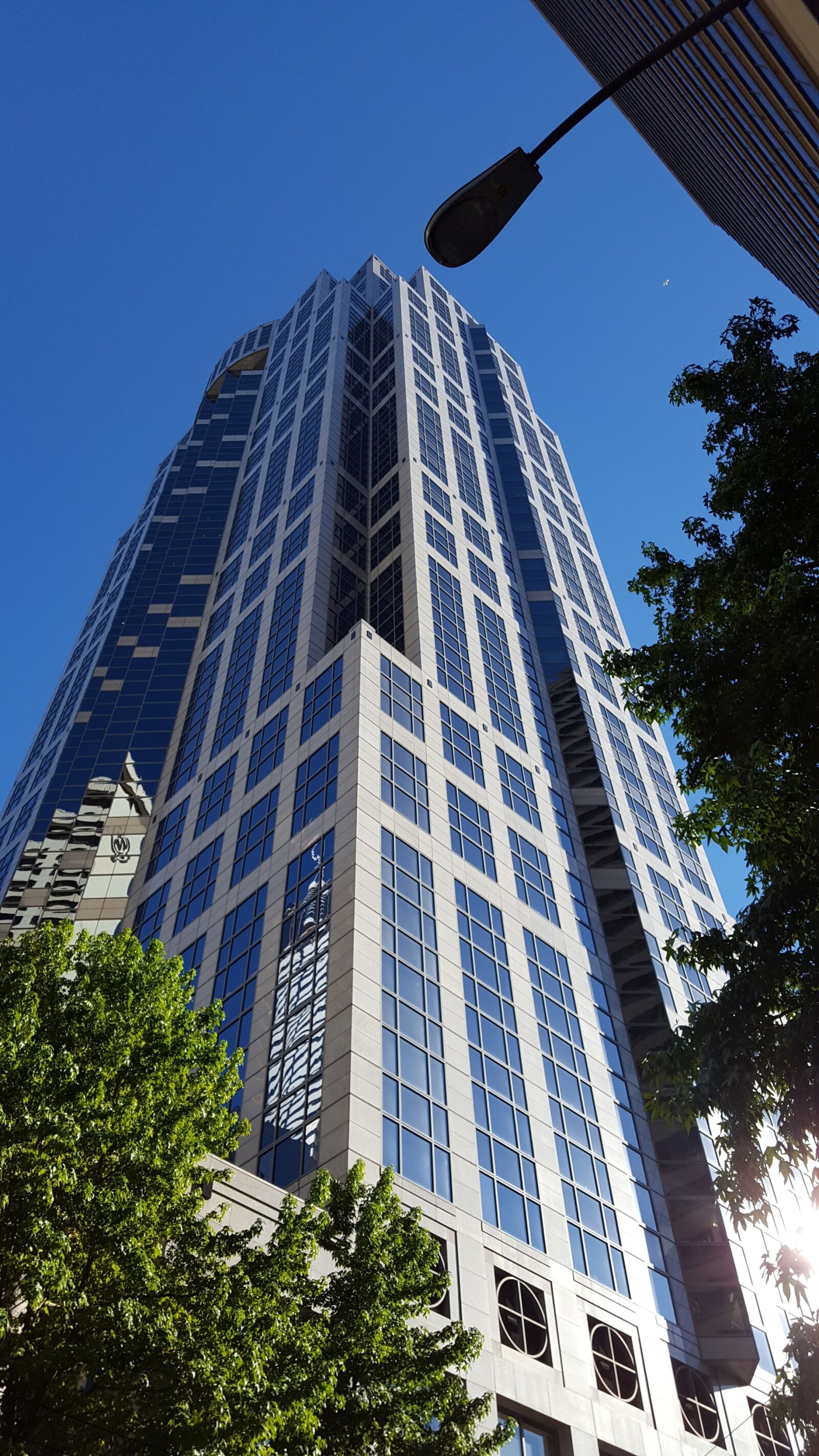 Samsung Galaxy S6 sample photo. Building, city, exterior photography