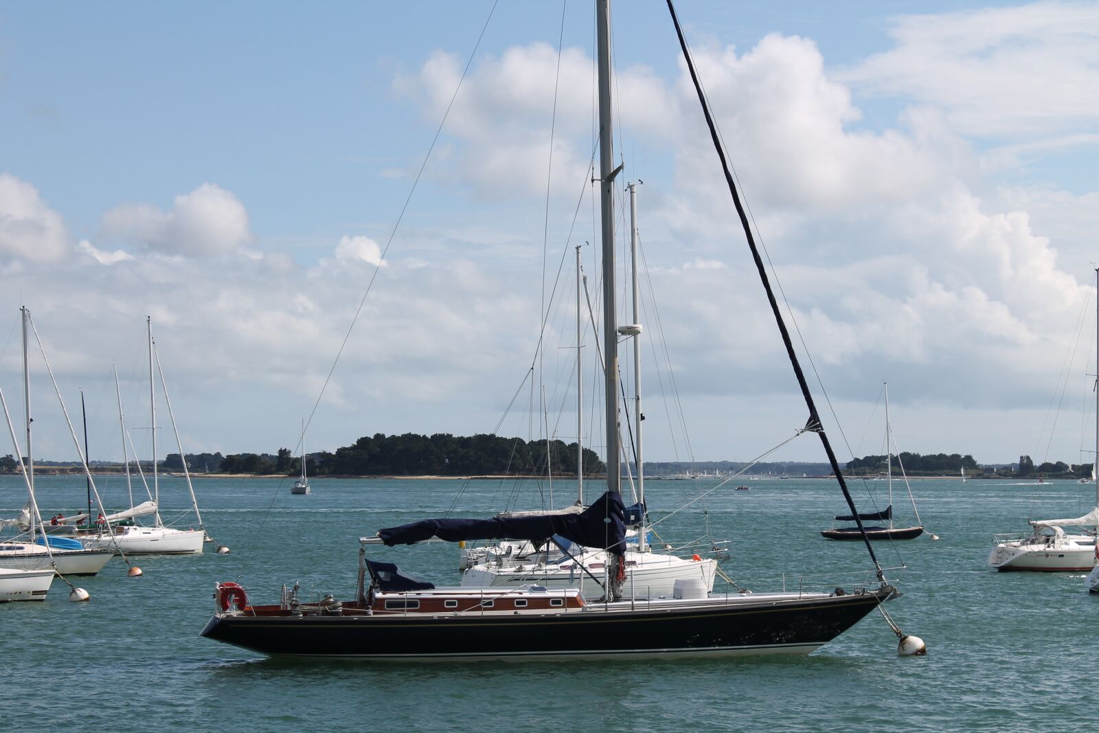 Canon EOS 1100D (EOS Rebel T3 / EOS Kiss X50) sample photo. Boats, sailing, france photography