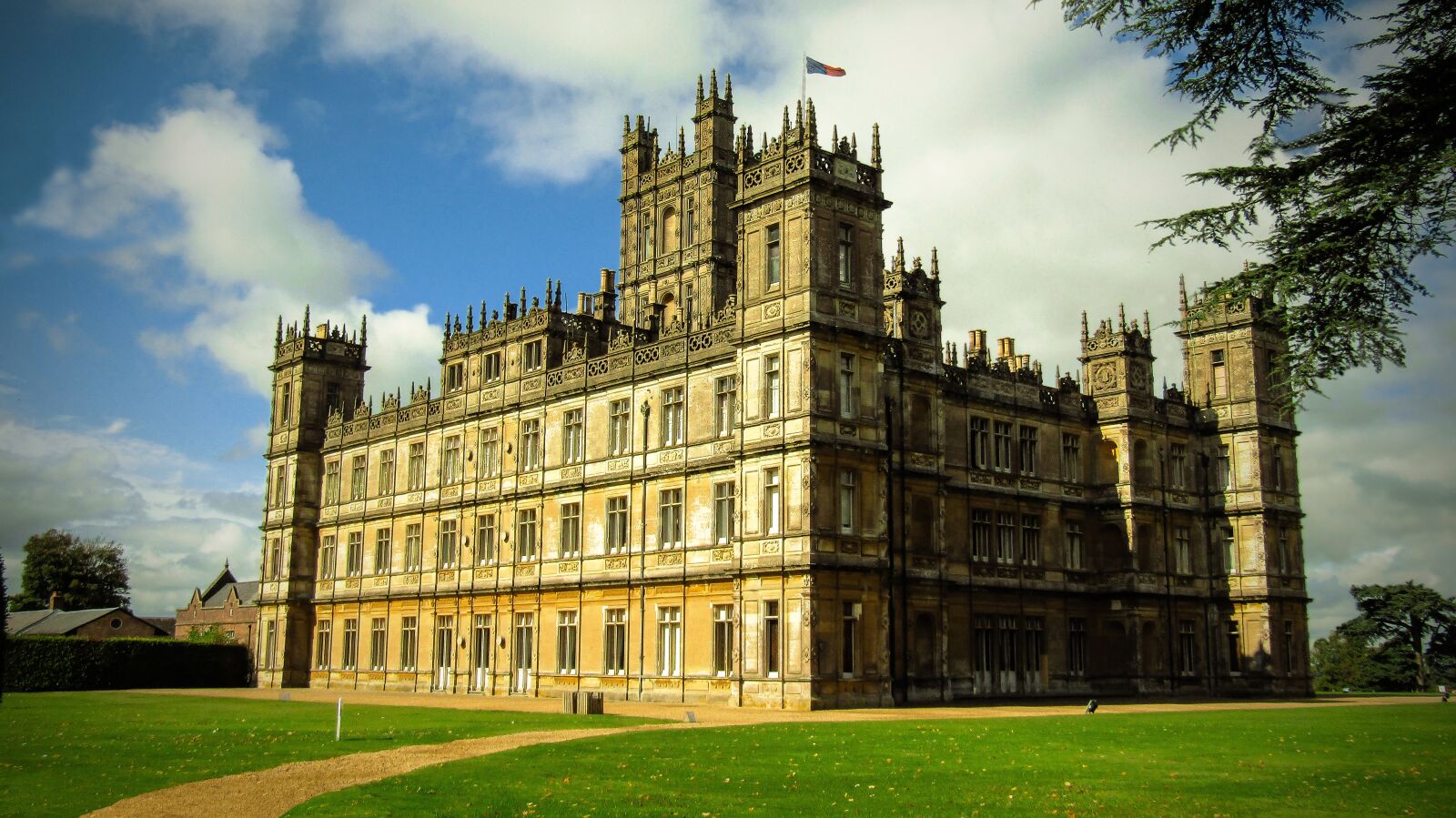 Canon PowerShot SX410 IS sample photo. Highclere castle, downton abbey photography
