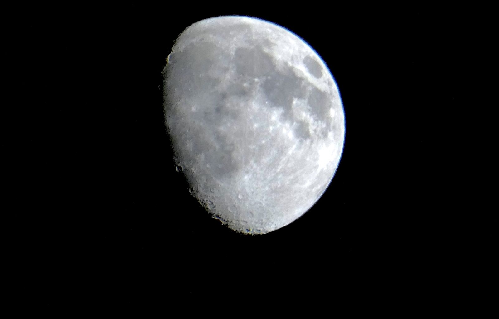 Panasonic DC-TZ99 sample photo