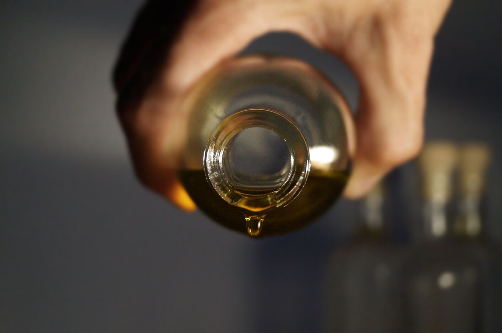 Sony SLT-A37 sample photo. Essential oils, oil, fragrance photography