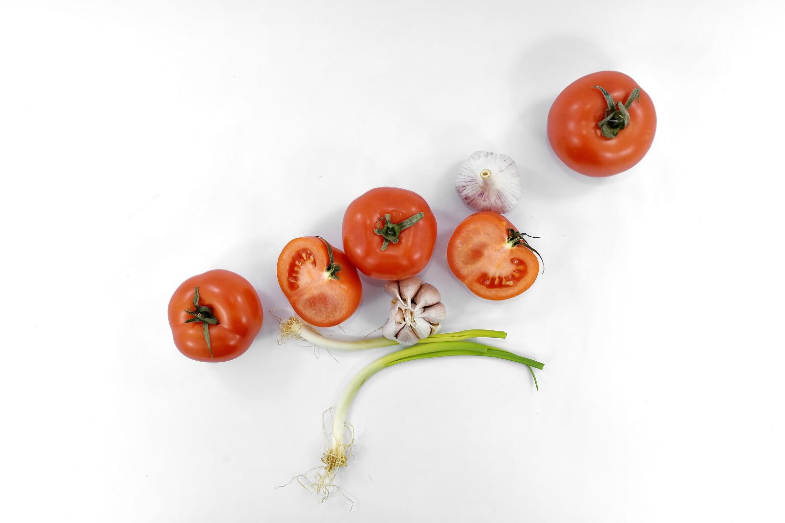Nikon D5500 sample photo. Antioxidant, garlic, tomatoes, vitamin photography
