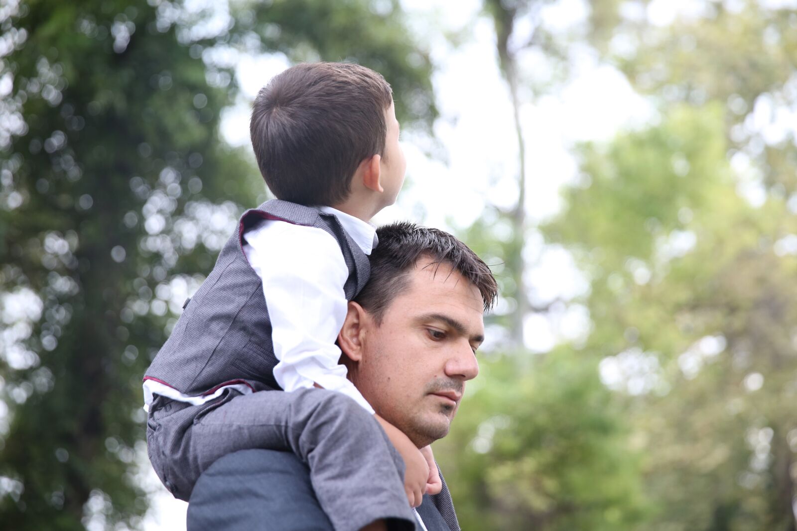 Canon EF 24-70mm F2.8L II USM sample photo. Morning, son, father photography