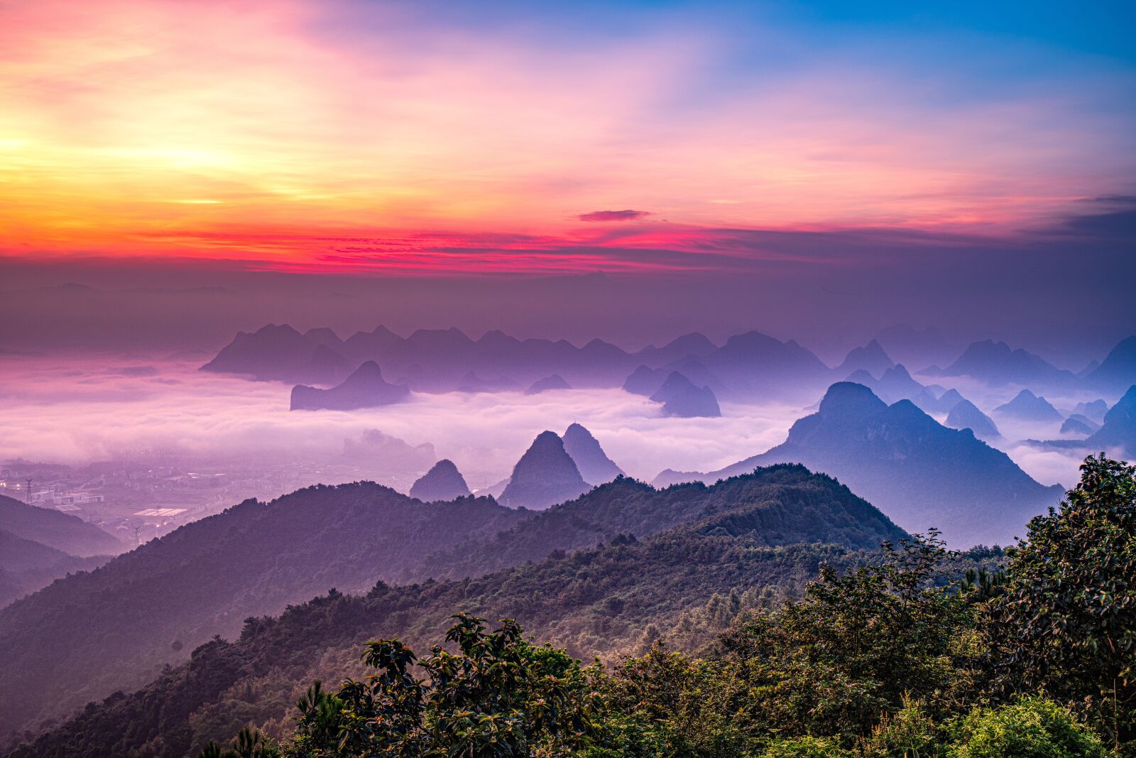 Sony a7R II + DT 24-70mm F4 SAM sample photo. China, guilin, sunrise photography