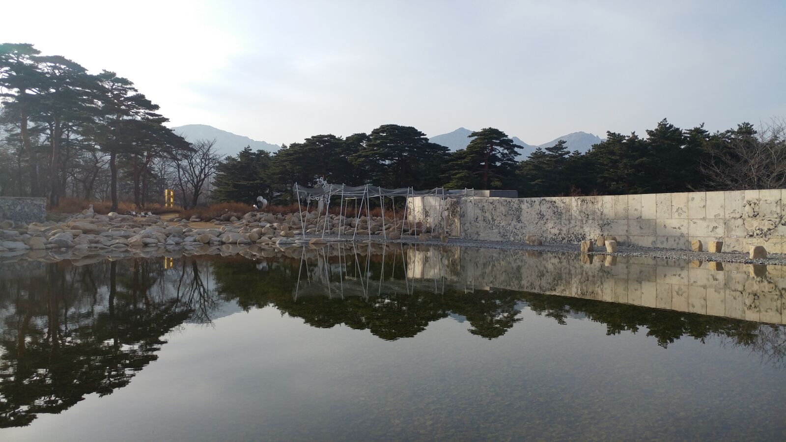 LG G5 sample photo. River, lake, nature photography