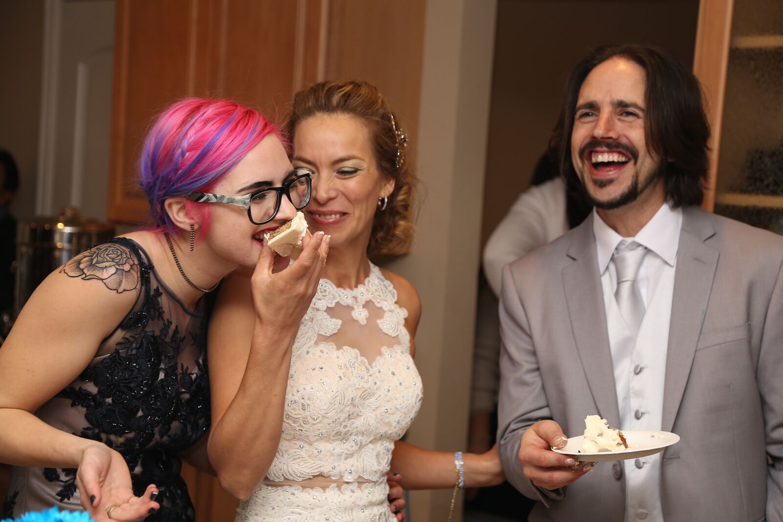 Canon EOS 6D + Canon EF 24-105mm F4L IS USM sample photo. Wedding reception, bride, groom photography