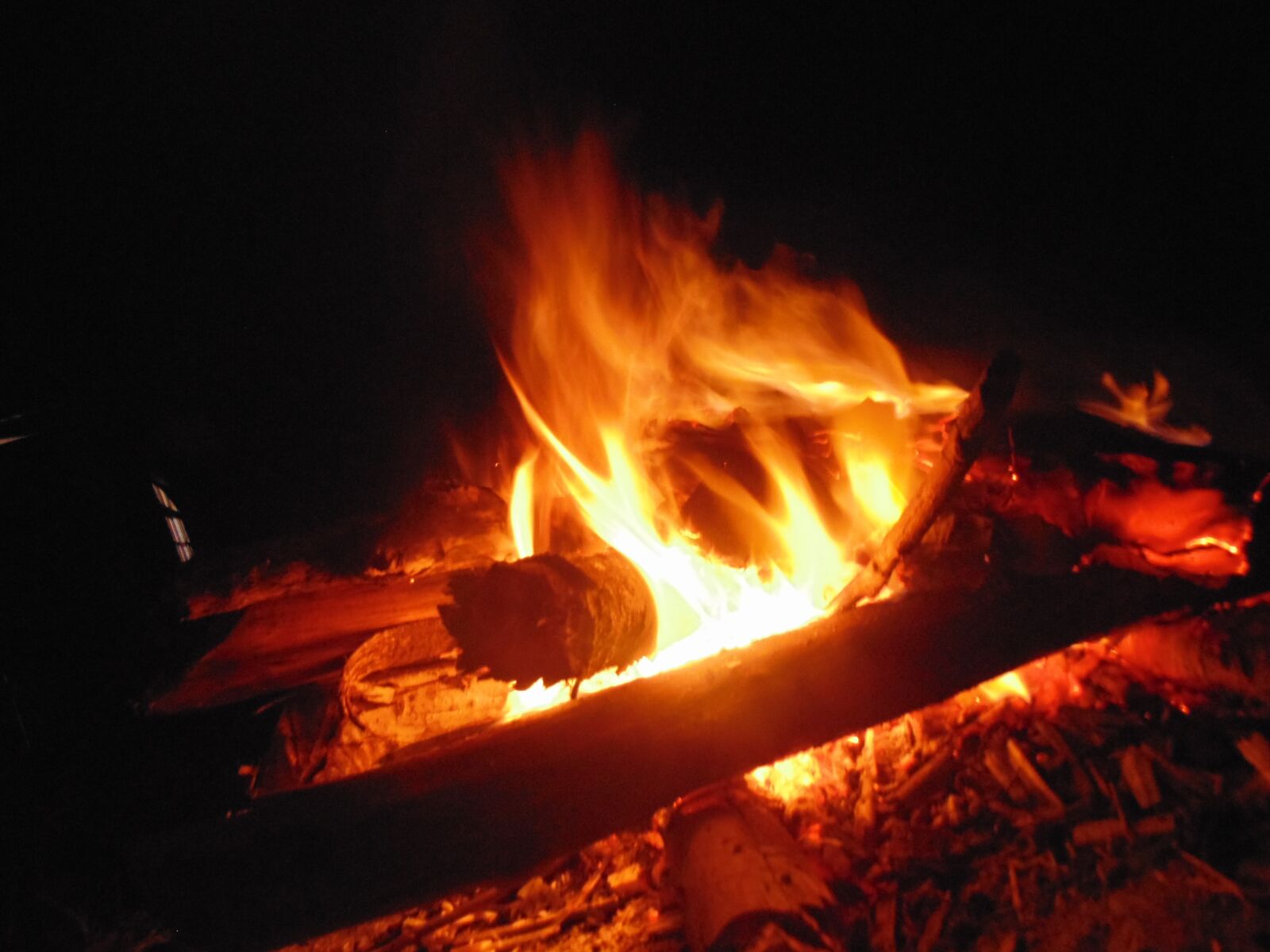 Sony DSC-H100 sample photo. The stake, fire, night photography