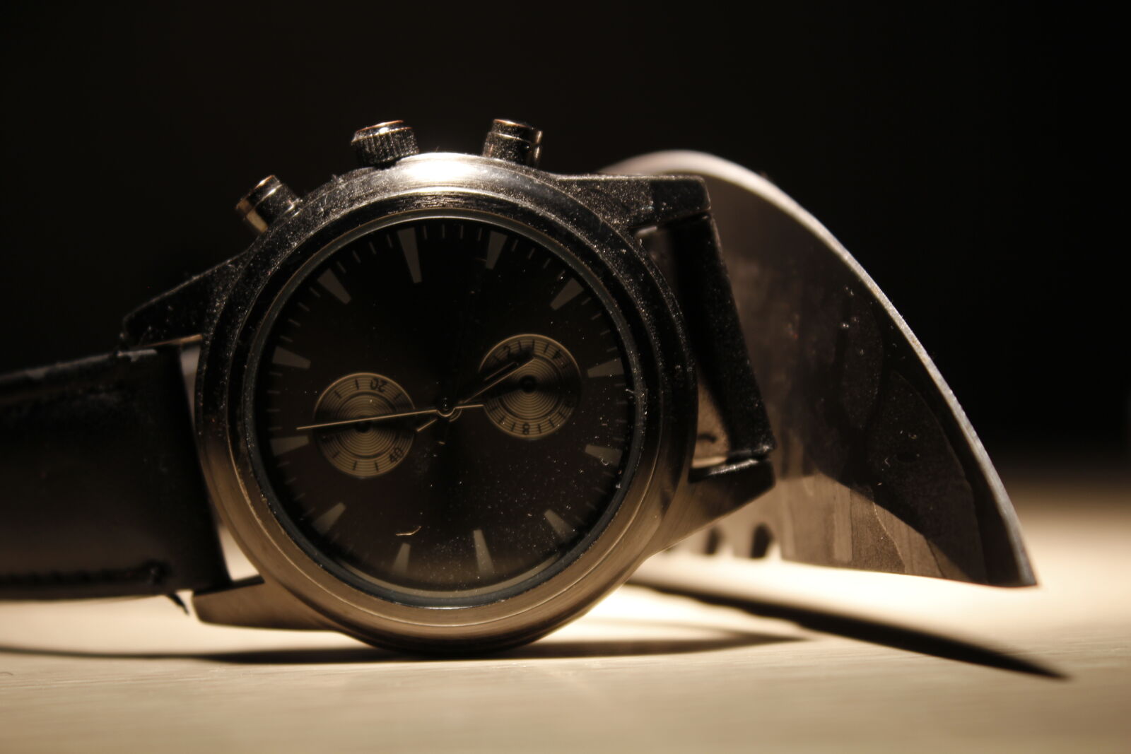 Canon EOS 600D (Rebel EOS T3i / EOS Kiss X5) sample photo. Close, up, of, clock photography