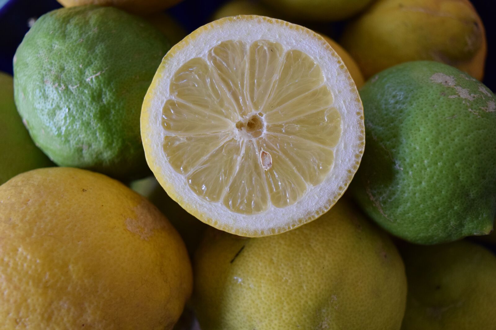 Nikon D3300 sample photo. Lemons, healthy, vitamins photography