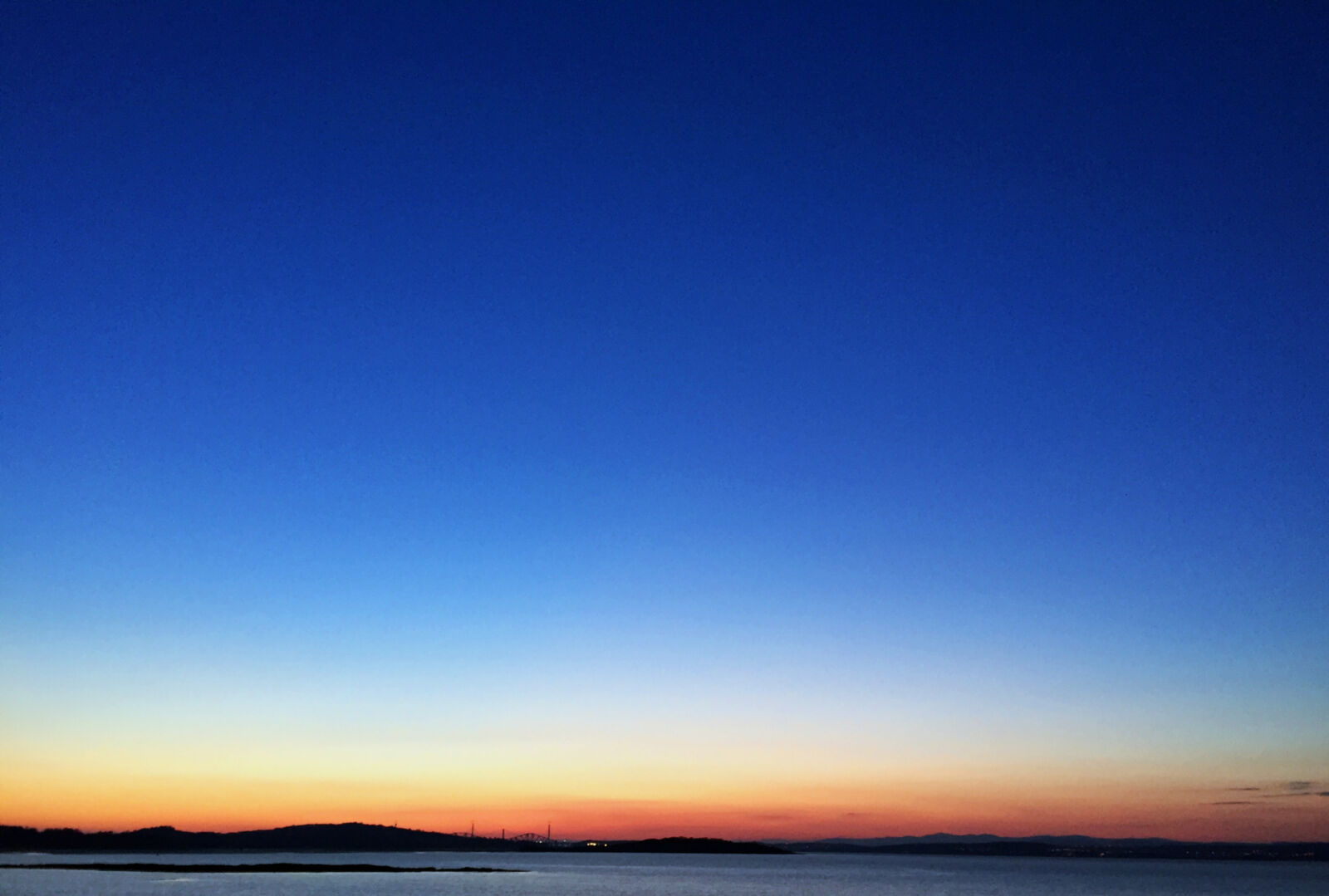 iPhone 6 back camera 4.15mm f/2.2 sample photo. Blue, forth, river, landscape photography