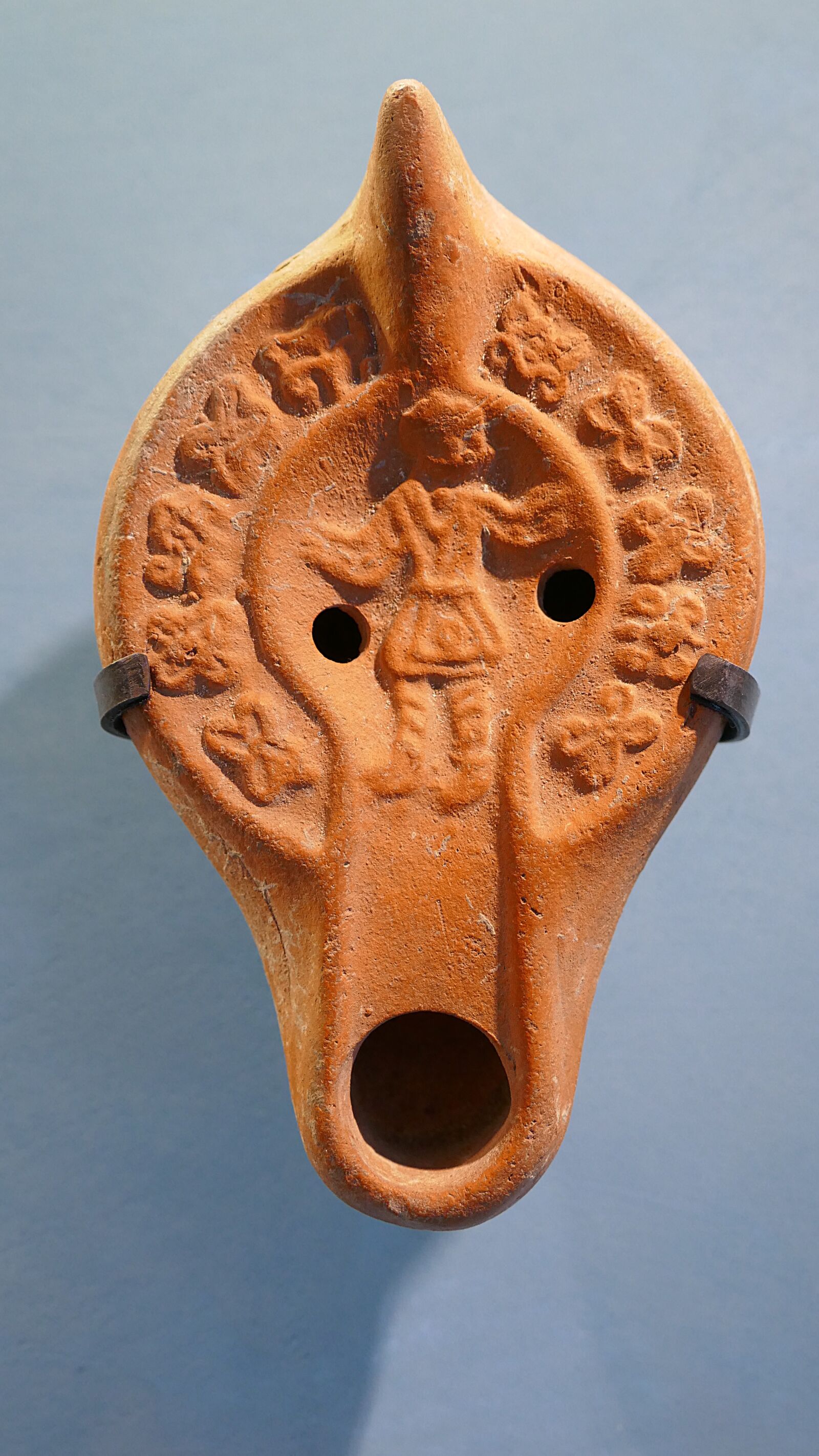 Panasonic Lumix DMC-ZS100 (Lumix DMC-TZ100) sample photo. Oil lamp, roman, ancient photography