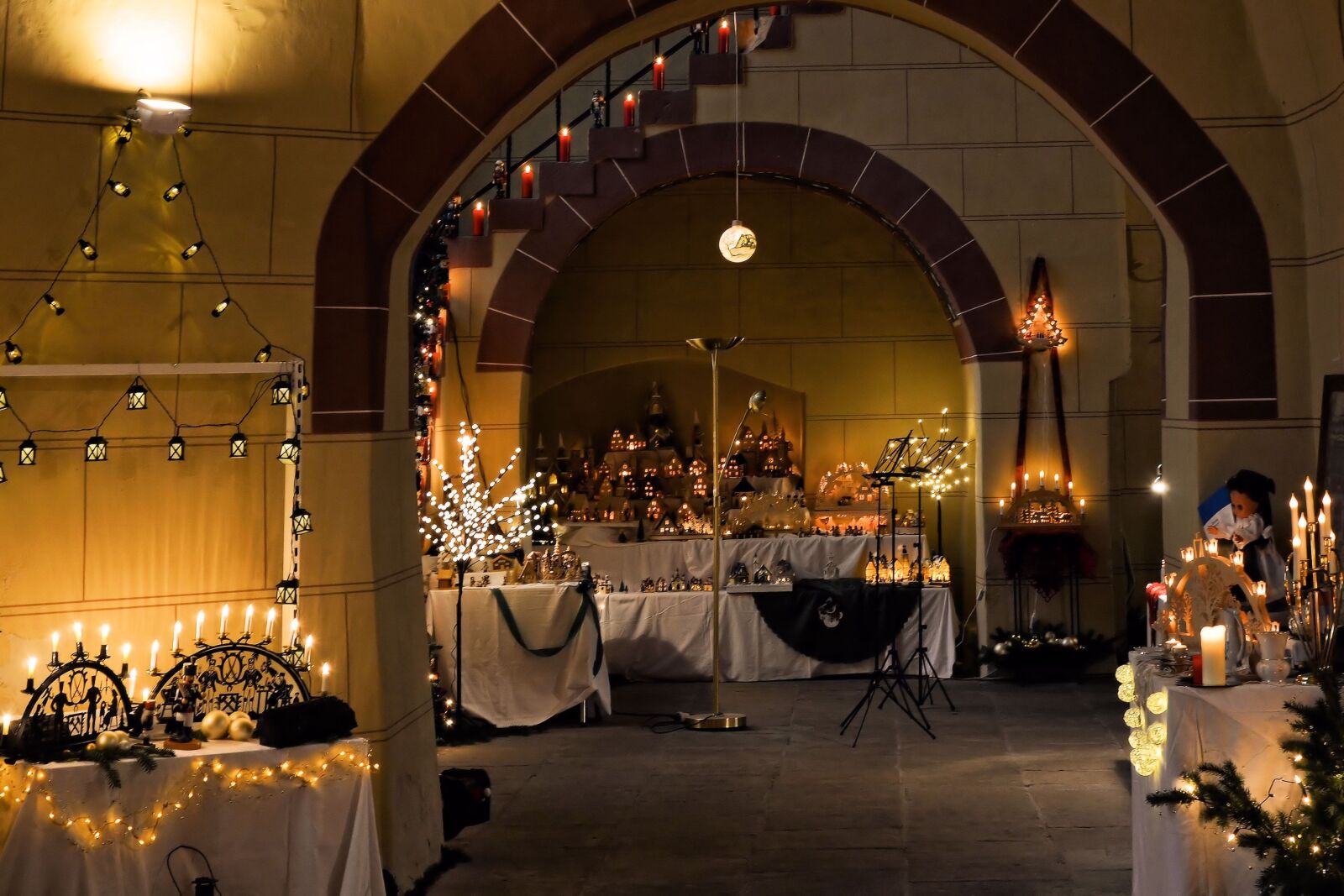Nikon D5100 sample photo. Church, christian, decoration photography
