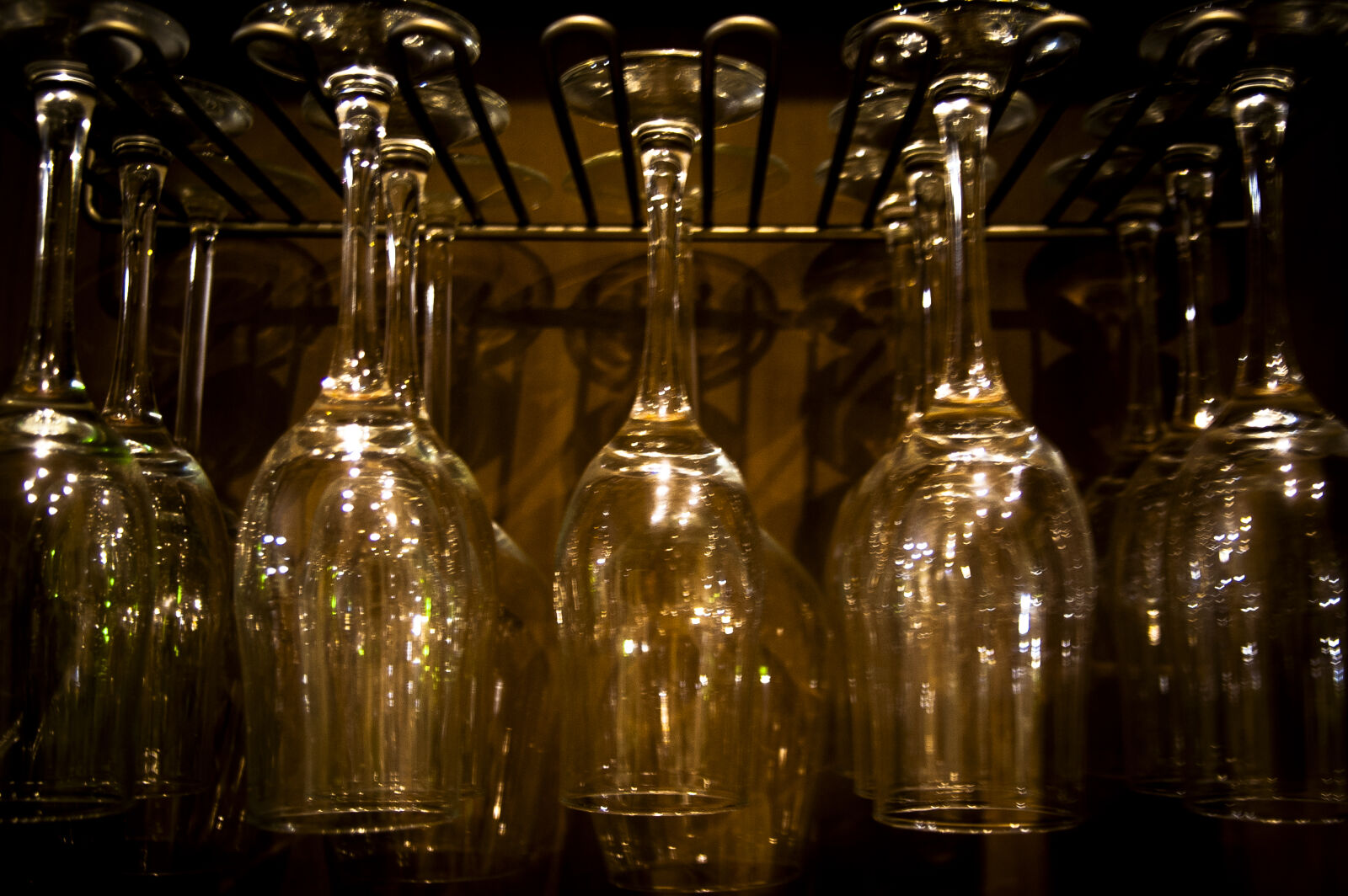 KONICA MINOLTA DYNAX 7D sample photo. Glass, night photography