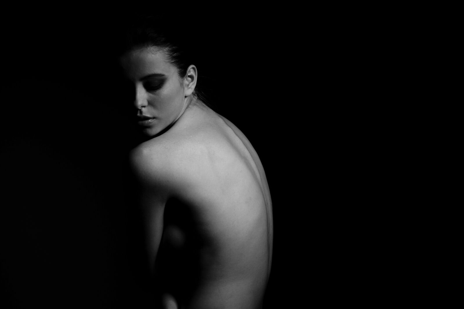 Sony Alpha DSLR-A850 sample photo. Black and white, naked photography