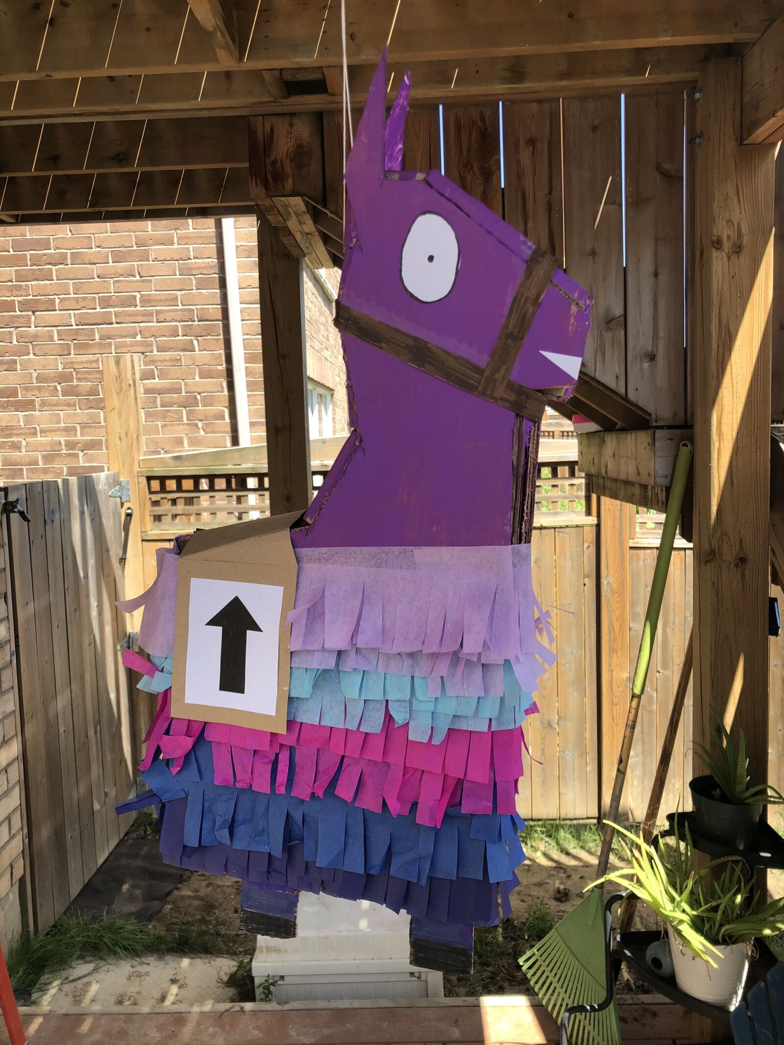 Apple iPhone X sample photo. Fortnite, llama, pinata photography