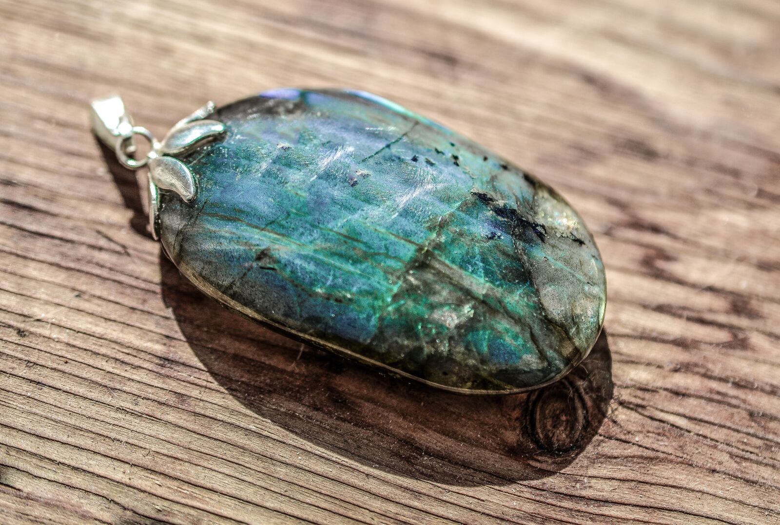 Nikon D5200 sample photo. Labradorite, crystal, stone photography