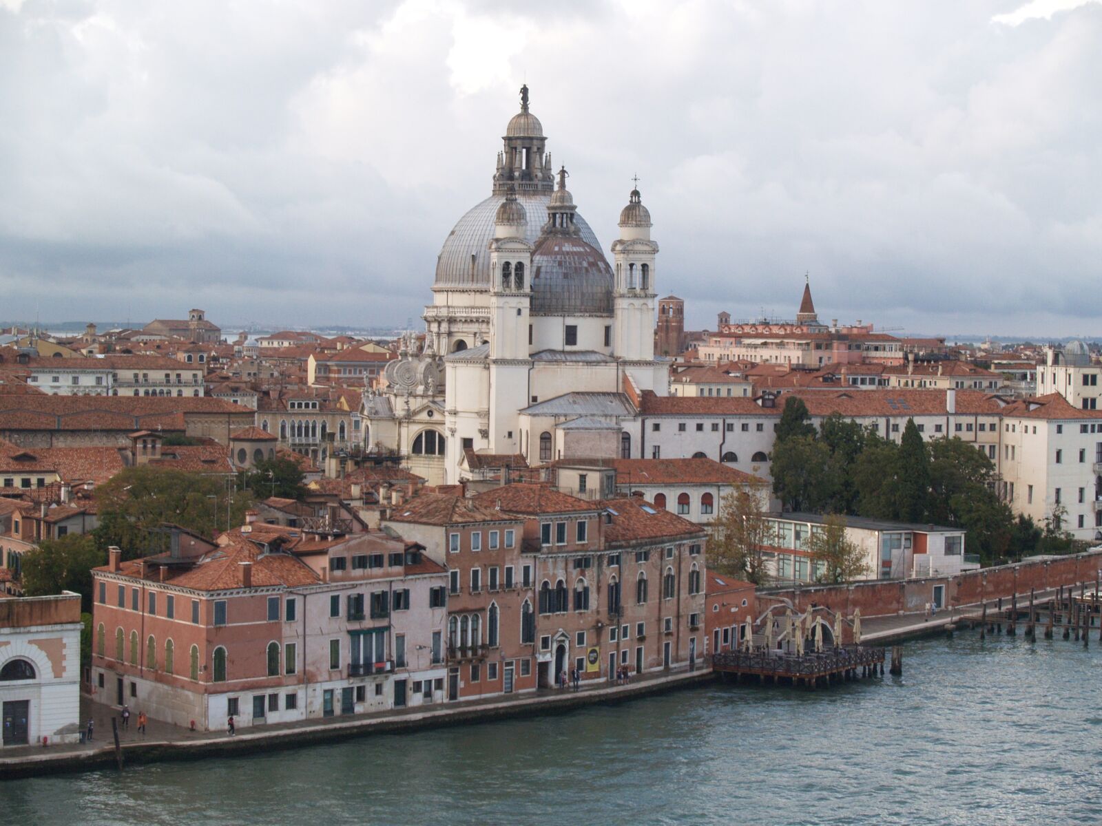 Olympus E-300 (EVOLT E-300) sample photo. Venice, italy, architecture photography