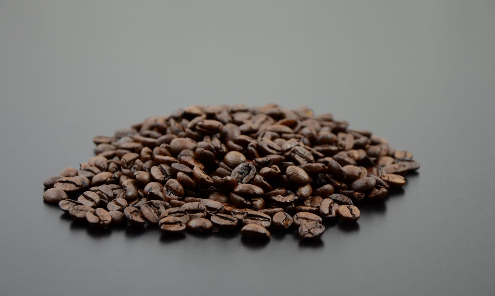 Nikon D5100 sample photo. Coffee, coffee beans, green photography