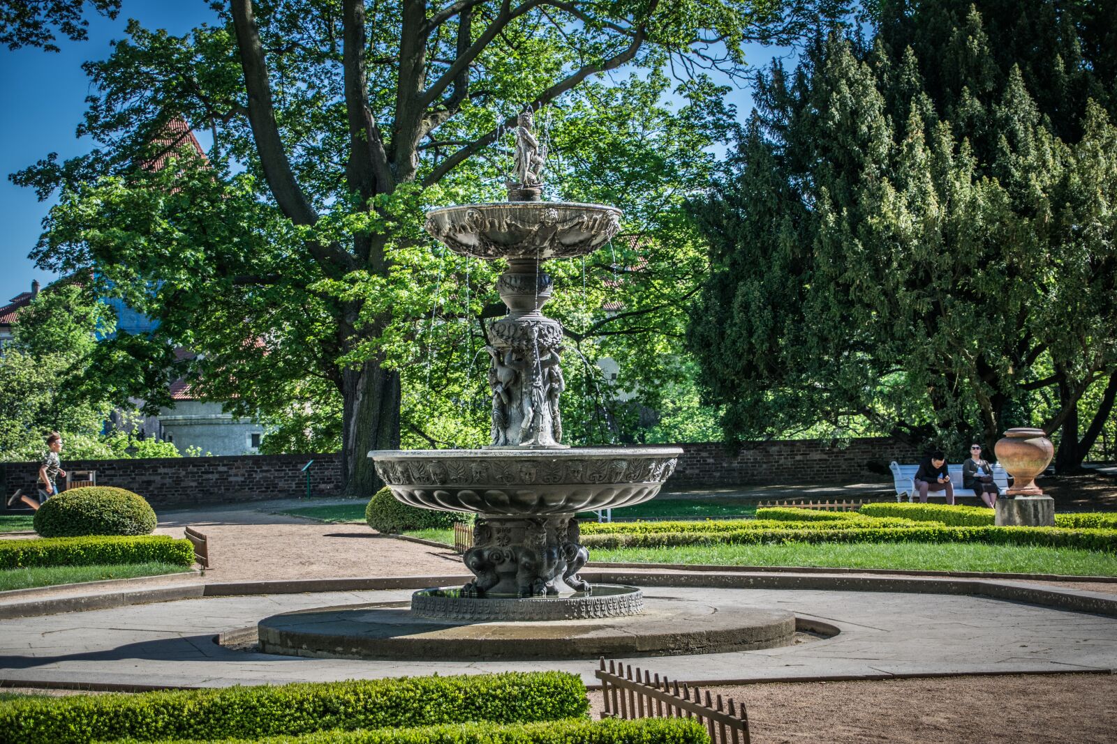 Nikon D5300 sample photo. Prague castle, fountain, czech photography