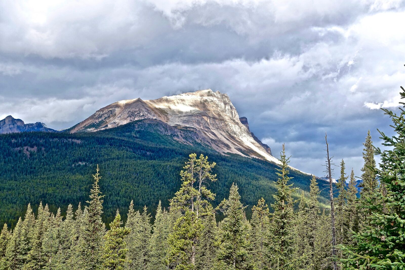 Sony Cyber-shot DSC-RX100 III sample photo. Peak, mountains, rockies photography