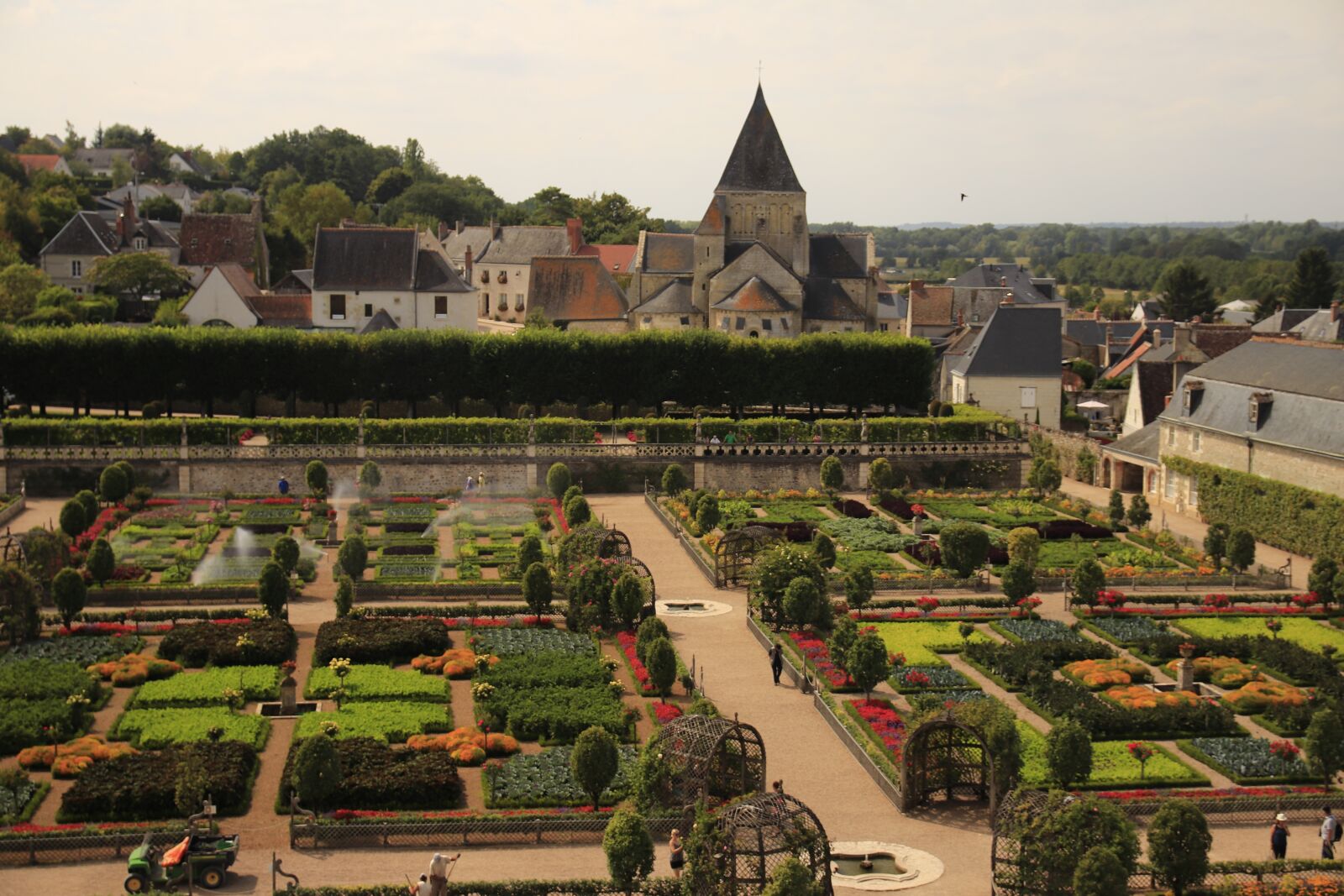 Canon EOS 77D (EOS 9000D / EOS 770D) sample photo. Loire, castle, france photography