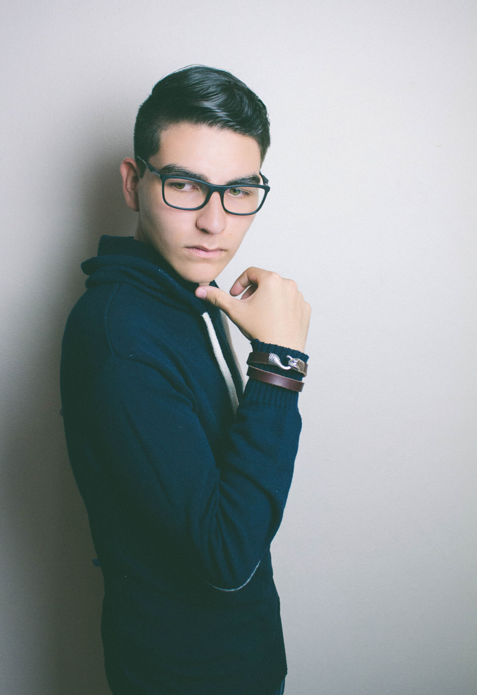 Canon EOS 700D (EOS Rebel T5i / EOS Kiss X7i) sample photo. Person, wearing, black, eyeglasses photography