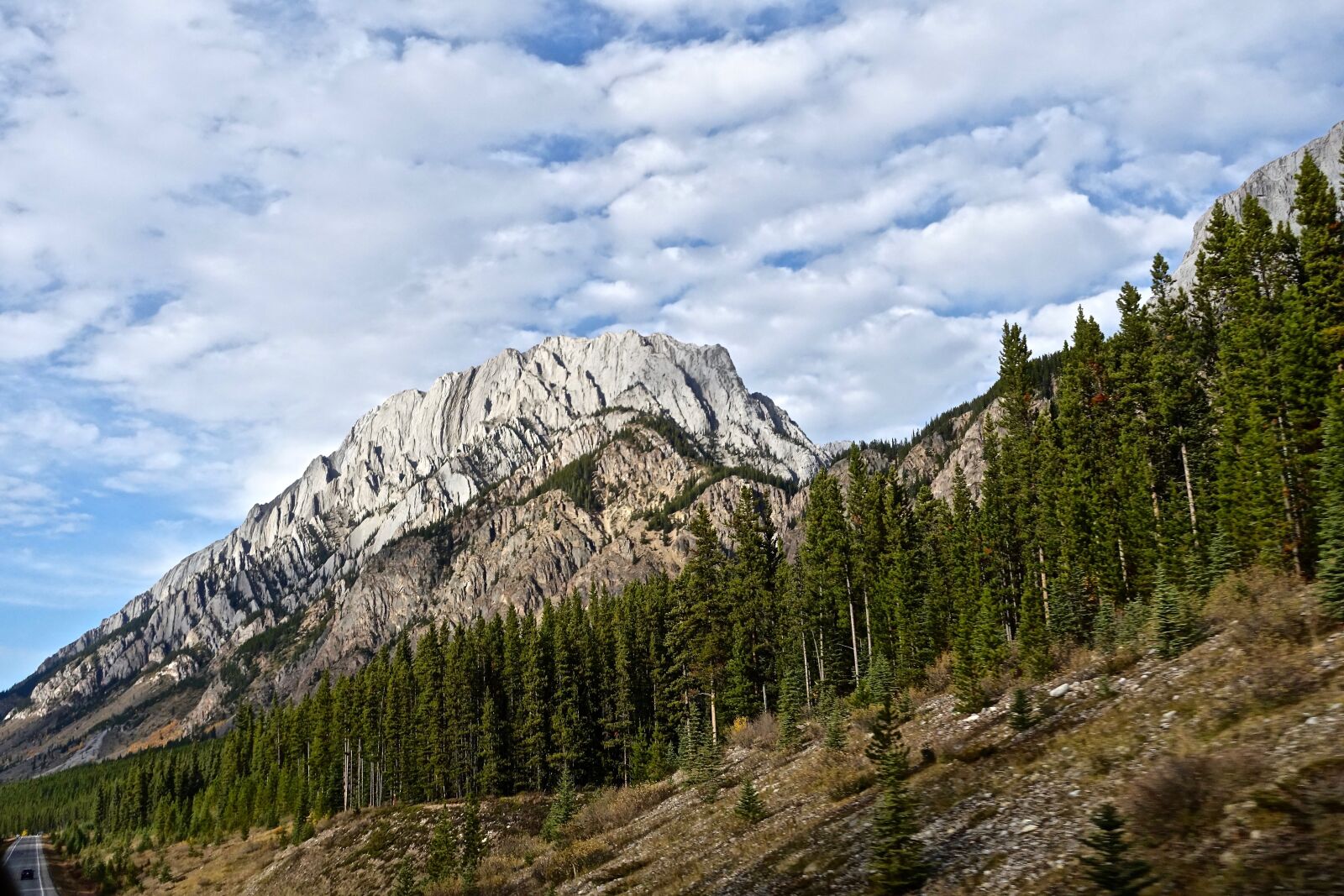 Sony Cyber-shot DSC-RX100 III sample photo. Mountains, landscape, colourful photography